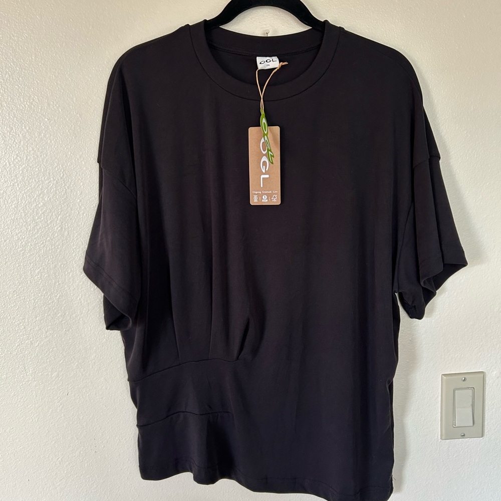 OGL - Women’s SIZE XL - Black Side Tuck Tee - NEW - Never Worn